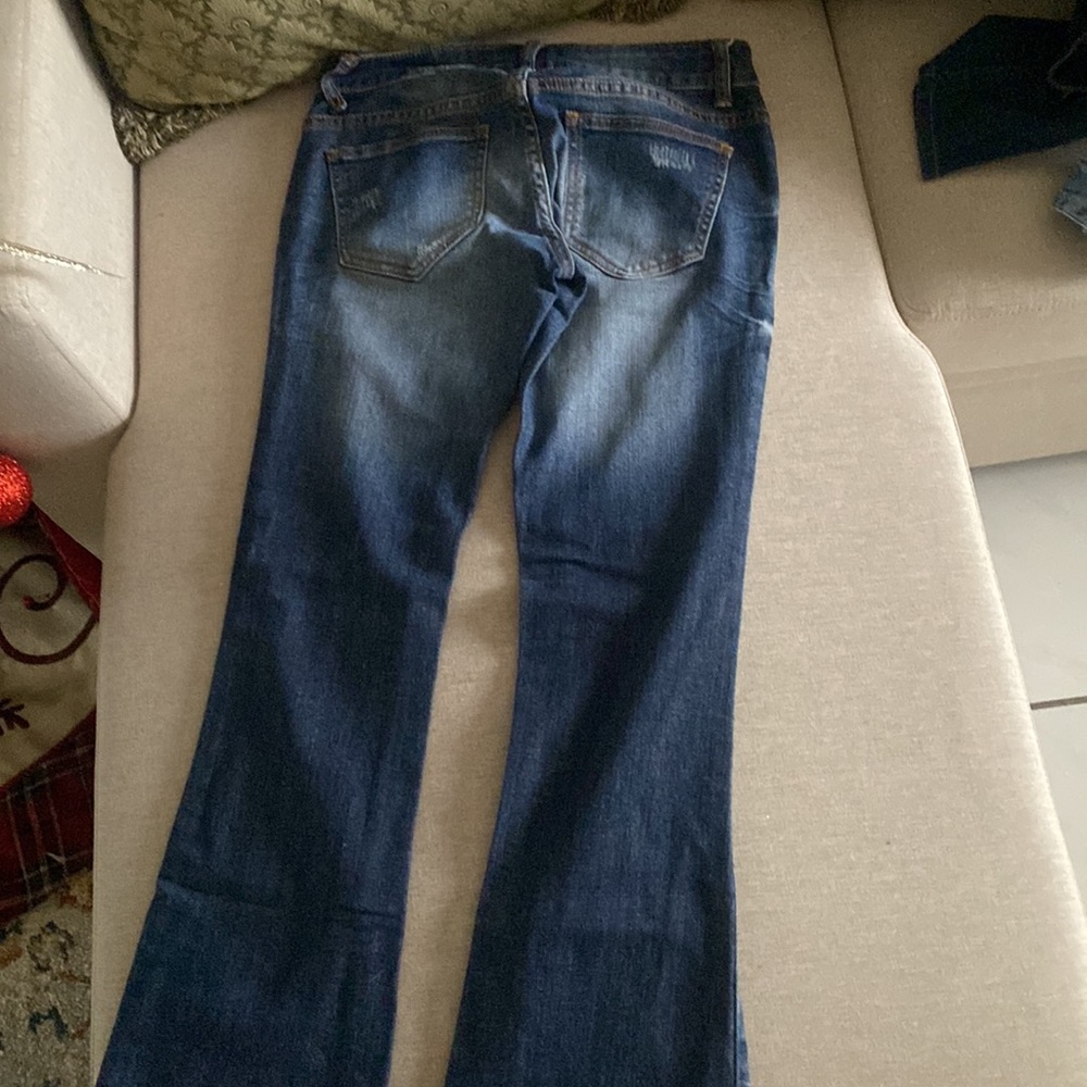 #JEANS - Picture 2 of 3